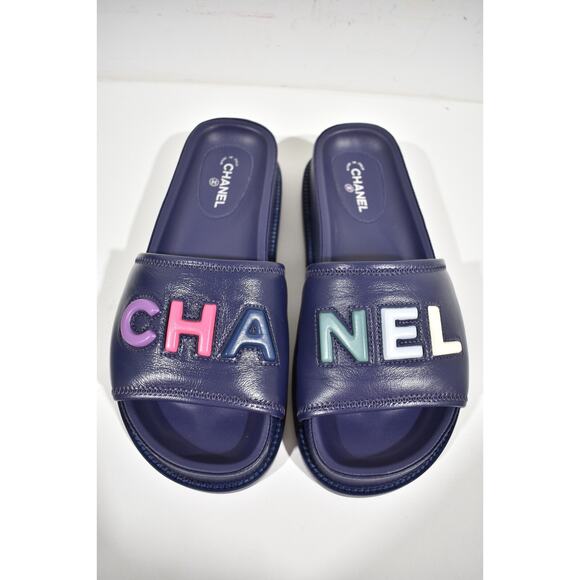 Chanel 22S Navy Blue Lambskin Multicolor CHANEL Letter Logo Flat Slide Sandal 37 - Picture 8 of 12